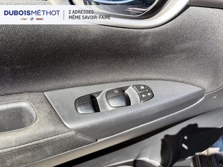 Nissan Sentra  2015 à Victoriaville, Québec - 8 - w320h240px