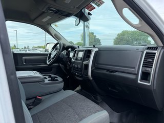 2017 Ram 3500 in Victoriaville, Quebec - 23 - w320h240px