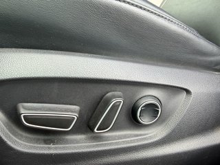 2017 Toyota Prius Prime in Victoriaville, Quebec - 12 - w320h240px