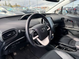 2017 Toyota Prius Prime in Victoriaville, Quebec - 9 - w320h240px