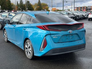 2017 Toyota Prius Prime in Victoriaville, Quebec - 4 - w320h240px