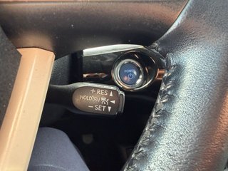 2017 Toyota Prius Prime in Victoriaville, Quebec - 19 - w320h240px