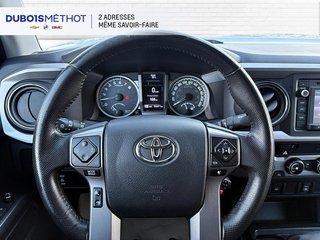 2017 Toyota Tacoma in Victoriaville, Quebec - 23 - w320h240px