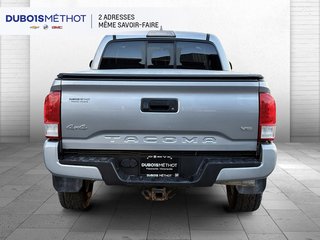 2017 Toyota Tacoma in Victoriaville, Quebec - 6 - w320h240px