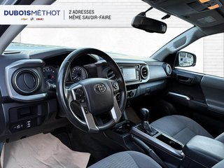 2017 Toyota Tacoma in Victoriaville, Quebec - 21 - w320h240px