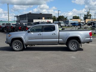 Toyota Tacoma  2017 à Victoriaville, Québec - 3 - w320h240px