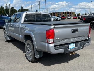 Toyota Tacoma  2017 à Victoriaville, Québec - 4 - w320h240px