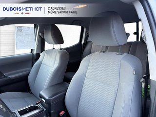 2017 Toyota Tacoma in Victoriaville, Quebec - 19 - w320h240px