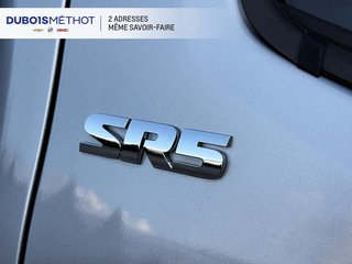 2017 Toyota Tacoma in Victoriaville, Quebec - 10 - w320h240px