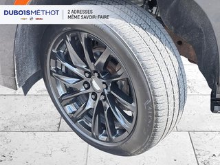 Cadillac Escalade SPORT PLATINUM, V8 6.2L, 2021 à Victoriaville, Québec - 2 - w320h240px