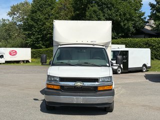 Chevrolet Express Commercial Cutaway CUBE 12 PIEDS DECK, V8 6.0L 2019 à Plessisville, Québec - 2 - w320h240px