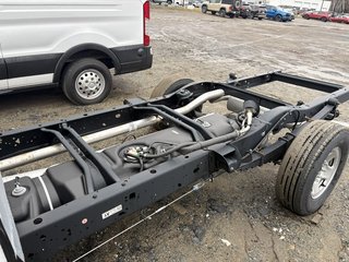 Chevrolet EXPRESS TRONQUEE 3500 139 PO  2025 à Victoriaville, Québec - 3 - w320h240px