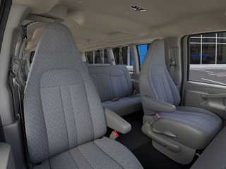 2025 Chevrolet Express Passenger 3500 LT 155'' in Victoriaville, Quebec - 6 - w320h240px