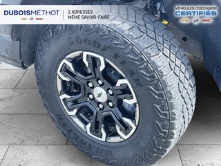 2022 Chevrolet Silverado 1500 ZR2, V8 6.2L, CREW, CUIR, MULTI-MATIC, DIFF BARRE in Plessisville, Quebec - 2 - w320h240px