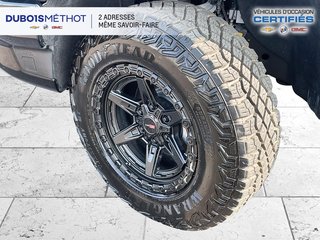 Chevrolet Silverado 1500 ZR2, V8 6.2L, 4X4, CUIR, TOIT, GR TECH !!! 2025 à Victoriaville, Québec - 2 - w320h240px