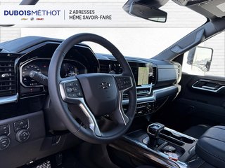 Chevrolet Silverado 1500 RST 2026 à Victoriaville, Québec - 4 - w320h240px