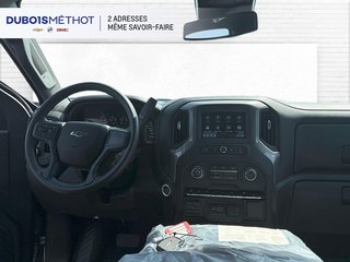 Chevrolet SILVERADO 2500 HD CUSTOM 2025 à Victoriaville, Québec - 5 - w320h240px