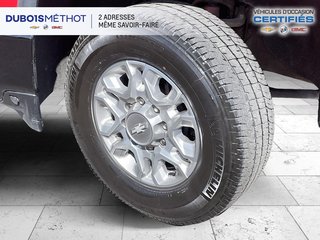 Chevrolet Silverado 2500HD WORK TRUCK V8 6.6L ESSENCE DOUBLE CAB BOITE LONGUE 2020 à Victoriaville, Québec - 2 - w320h240px