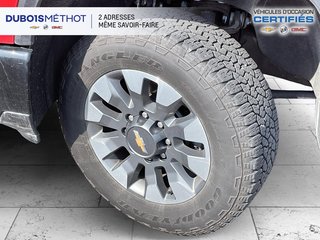 Chevrolet Silverado 2500HD CUSTOM, 2WD, V8 6.6L A ESSENCE, DOUBLE CAB, 2024 à Victoriaville, Québec - 3 - w320h240px