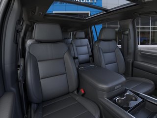 2026 Chevrolet Suburban in Victoriaville, Quebec - 6 - w320h240px