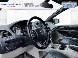 Dodge Grand Caravan SXT PREMIUM PLUS DVD V6 3.6L, MINI-VAN ! 2019 à Victoriaville, Québec - 3 - w320h240px
