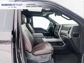 2019 Ford Super Duty F-350 DRW in Victoriaville, Quebec - 17 - w320h240px