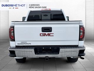 Sierra 1500 V8 5.3L, SLT REMORQUAGE MAX NHT CUIR CONSOLE 4X4 ! 2017 à Victoriaville, Québec - 5 - w320h240px