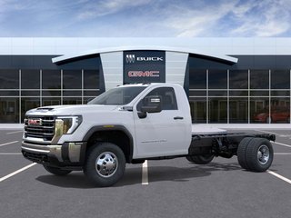 GMC Sierra 3500CC PRO DRW 2026 à Victoriaville, Québec - 2 - w320h240px