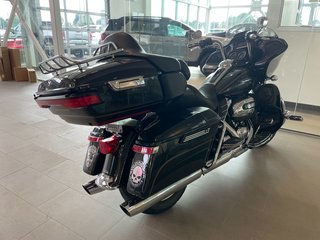 Harley-Davidson FLHTC MOTO EN SUPERBE CONDITION, NOUVEL ARRIVAGE !!! 2017 à Plessisville, Québec - 4 - w320h240px