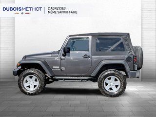 Jeep Wrangler SPORT, MANUEL 2 PORTES V6 3.6L 4X4 TOIT MOU !!! 2014 à Victoriaville, Québec - 5 - w320h240px