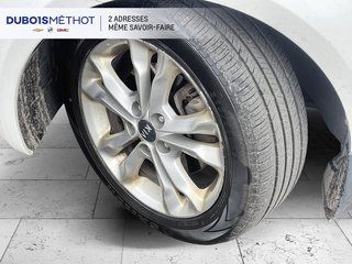 Kia Optima AUTOMATIQUE, TOIT PANORAMIQUE, SIEGES CHAUFFANTS ! 2013 à Victoriaville, Québec - 2 - w320h240px