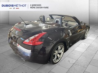 2011  370Z TOURING, CONVERTIBLE, V6 3.7L !!! in Victoriaville, Quebec - 6 - w320h240px