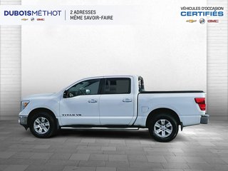 2018 Nissan Titan V8 5.6L, SV 4X4, 6 PASSAGERS, in Victoriaville, Quebec - 4 - w320h240px