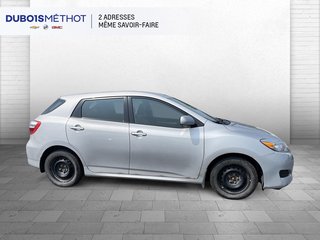 2010 Toyota Matrix XR, AIR CLIMATISEE, MANUEL VITRES ET DOORLOCKS !!! in Victoriaville, Quebec - 3 - w320h240px