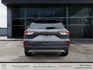 2022 Ford Escape Titanium Hybrid