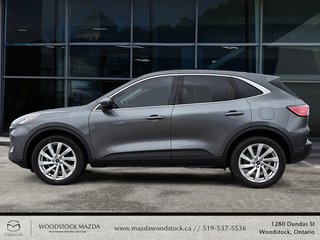 2022 Ford Escape Titanium Hybrid