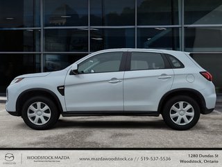 2022 Mitsubishi RVR ES