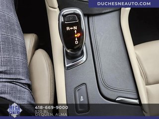 2017 Cadillac XT5 in Alma, Quebec - 19 - w320h240px