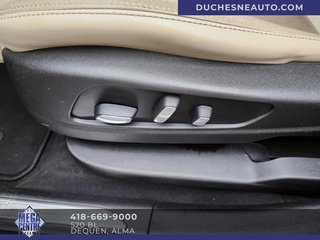 2017 Cadillac XT5 in Alma, Quebec - 12 - w320h240px