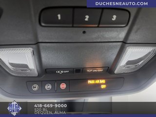 2017 Cadillac XT5 in Alma, Quebec - 16 - w320h240px