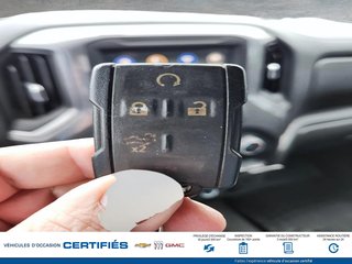 2022 Chevrolet Silverado 1500 4WD Crew Cab in Alma, Quebec - 22 - w320h240px