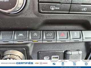 Chevrolet Silverado 1500 4WD Crew Cab  2022 à Alma, Québec - 21 - w320h240px