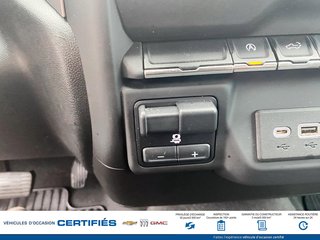 Chevrolet Silverado 1500 4WD Double Cab  2021 à Alma, Québec - 14 - w320h240px