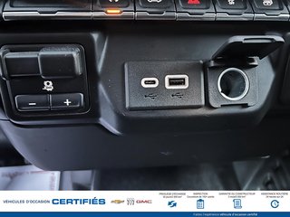 Chevrolet Silverado 1500  2020 à Alma, Québec - 16 - w320h240px