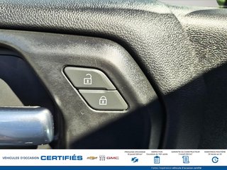 Chevrolet Silverado 1500  2020 à Alma, Québec - 11 - w320h240px