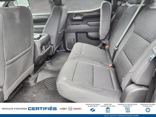 Chevrolet Silverado 1500 4WD crew cab  2022 à Alma, Québec - 11 - w320h240px