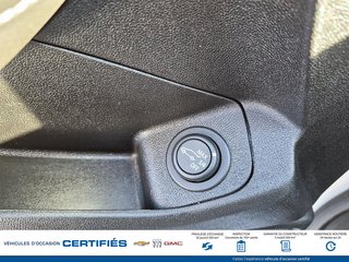 GMC Terrain AWD  2023 à Alma, Québec - 14 - w320h240px