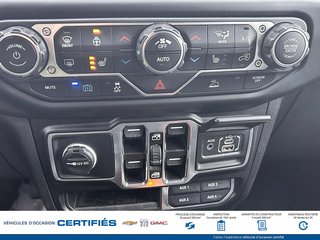 2021 Jeep WRANGLER in Alma, Quebec - 22 - w320h240px