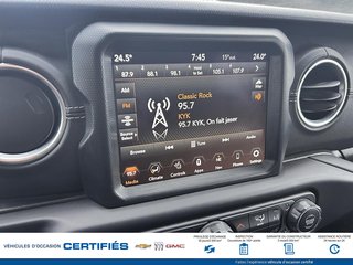2021 Jeep WRANGLER in Alma, Quebec - 21 - w320h240px