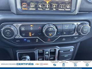 2021 Jeep WRANGLER in Alma, Quebec - 19 - w320h240px